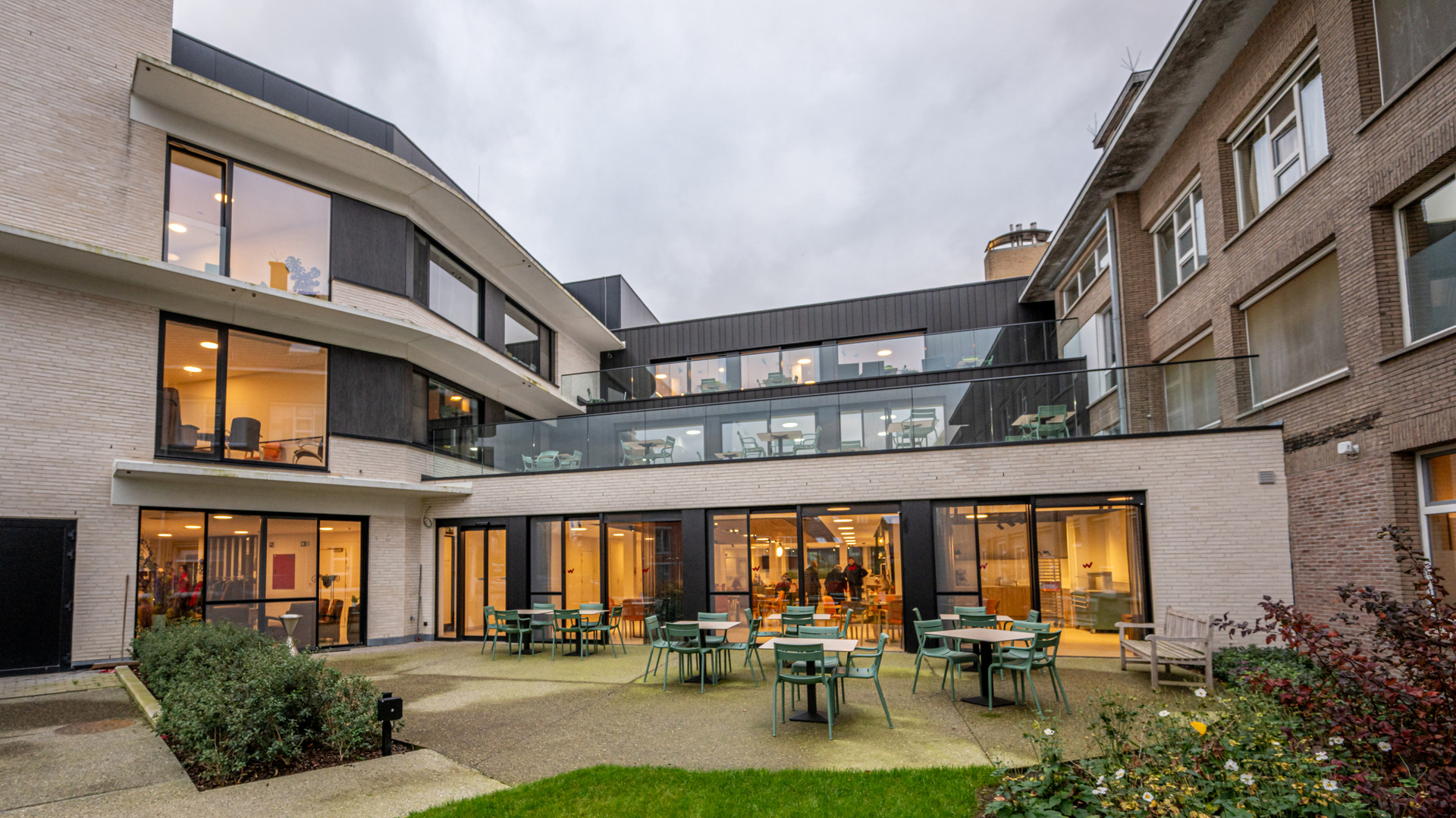 Aluminium ramen en deuren berteloot modern project